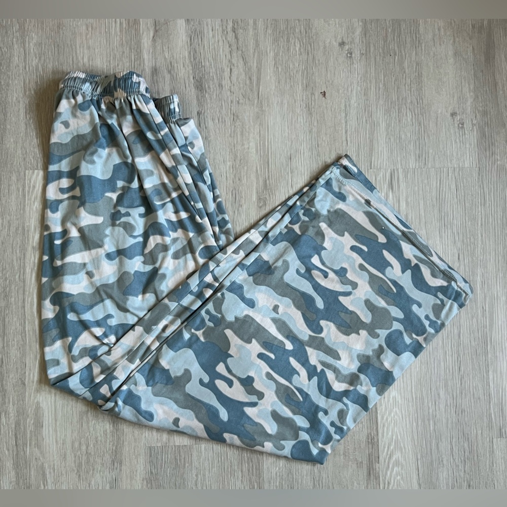 Hello Mello Sweet Escape Lounge M/L Camouflage Print Bottoms